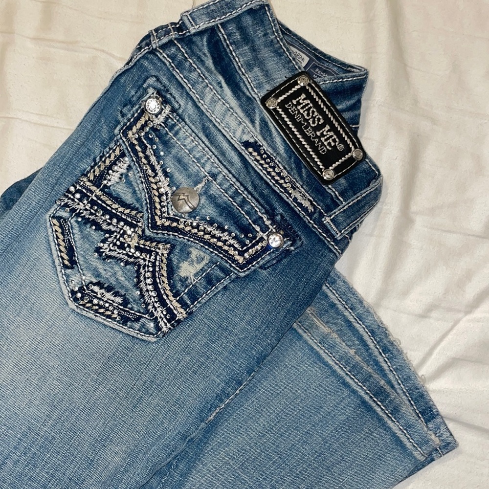 MISS ME like new jeans size 25.